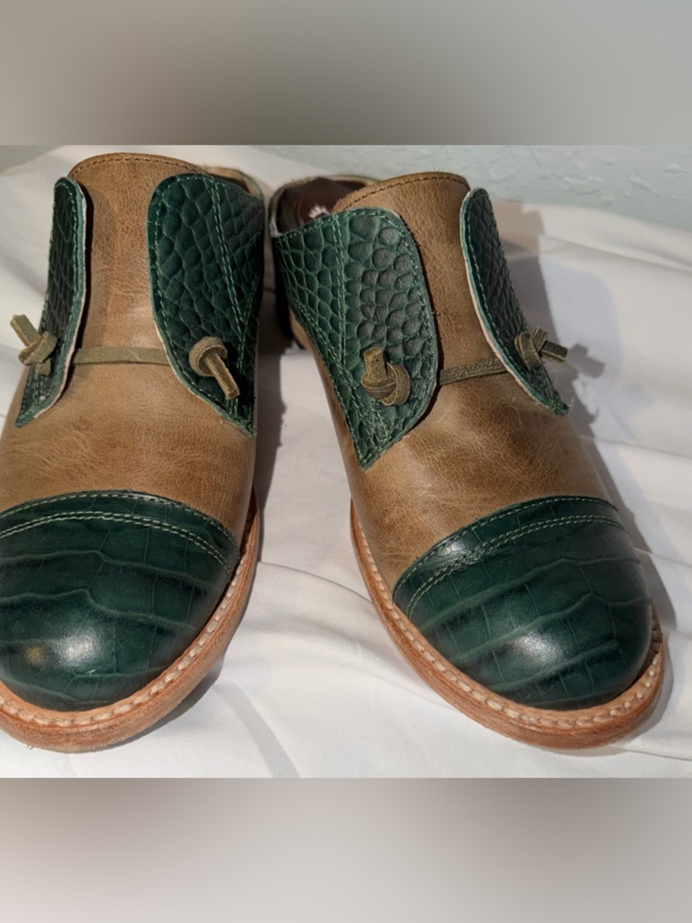 Freebird by Steven Malena mule tan/croc embossed size 8